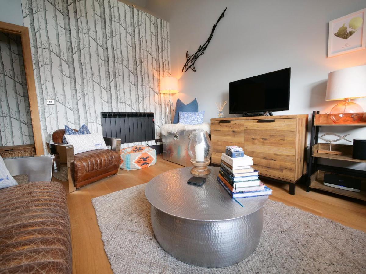 Padstow Escapes - Pajar Luxury Penthouse Apartment Exterior photo